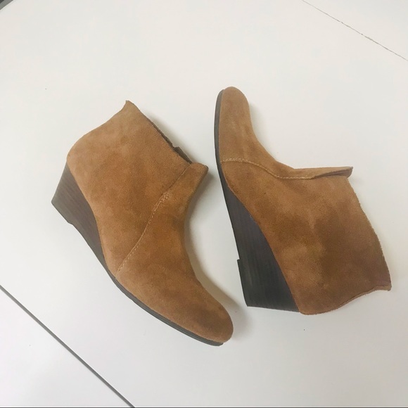 Nicole Camel Brown Pat Wedge Bootie size 8 - Picture 12 of 16